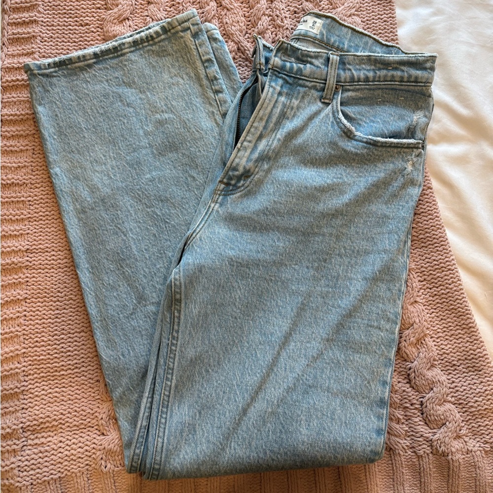 Abercrombie 90’s Relaxed Jean - High Rise